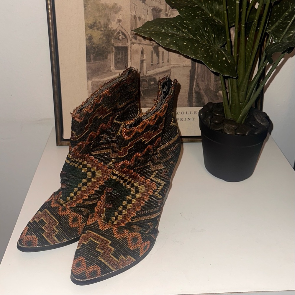 Kelsi Dagger Multicolor Patterned Ankle Boots